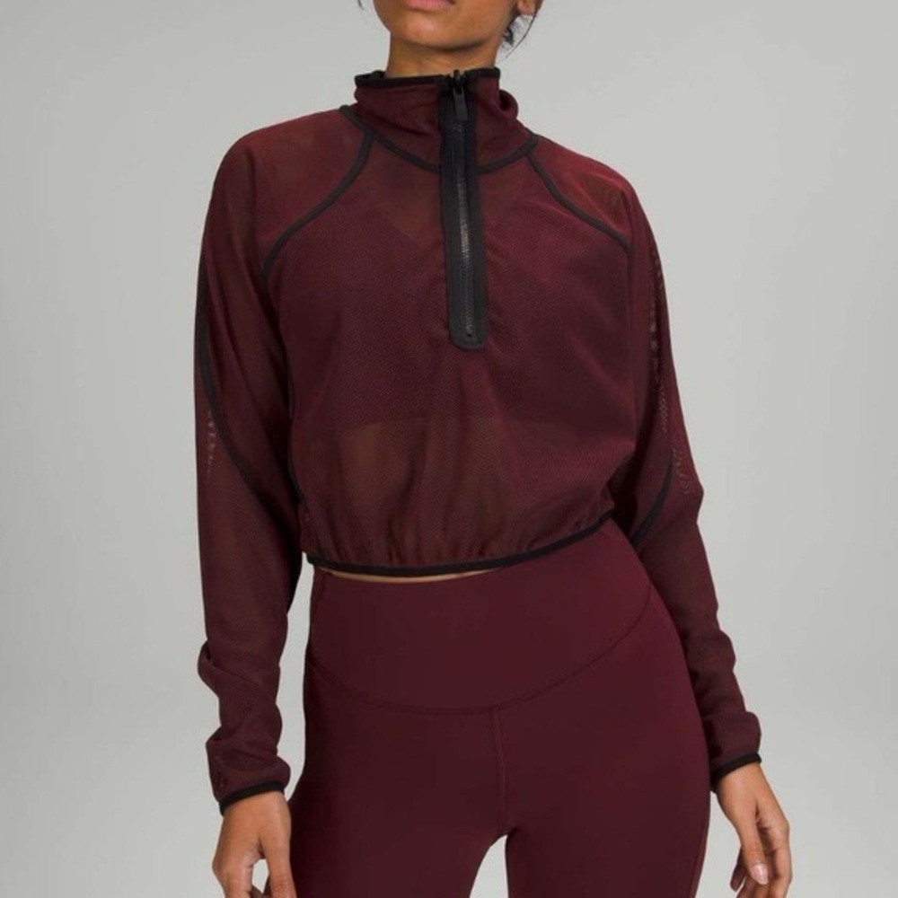 Lululemon Black/Burgundy Reversible Mesh Pullover